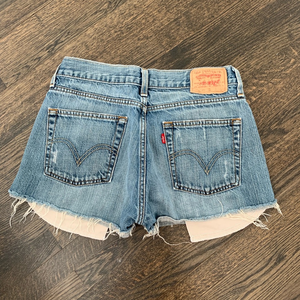 Levi’s denim shorts. Size 24-25.
